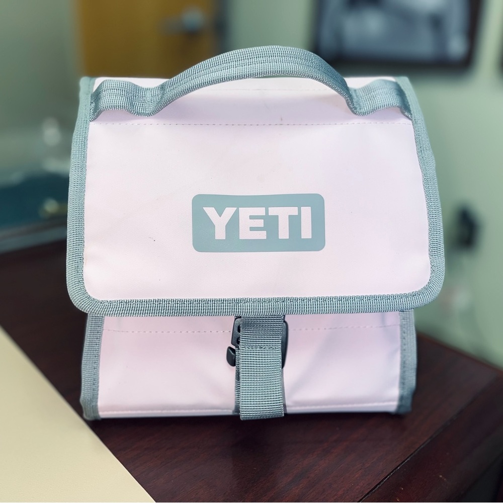 Yeti day, trip, lunch bag